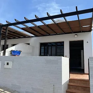 apartamento-la-gaviota-playa-honda-lanzarote.in-canary-islands.com/